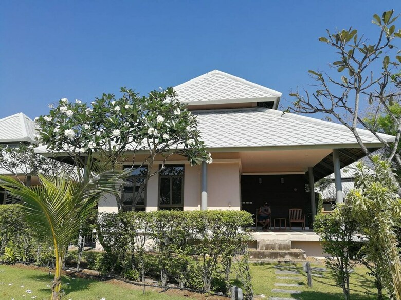 Hotel Sirarun Resort
