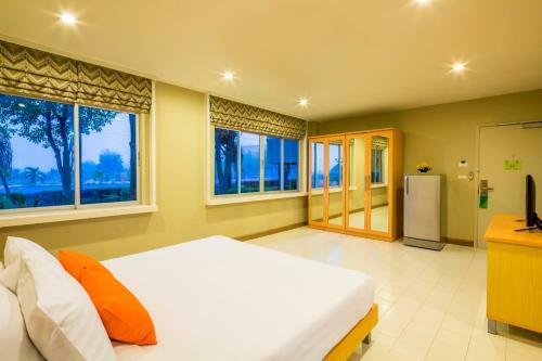 Hotel Pattana Golf Club & Resort