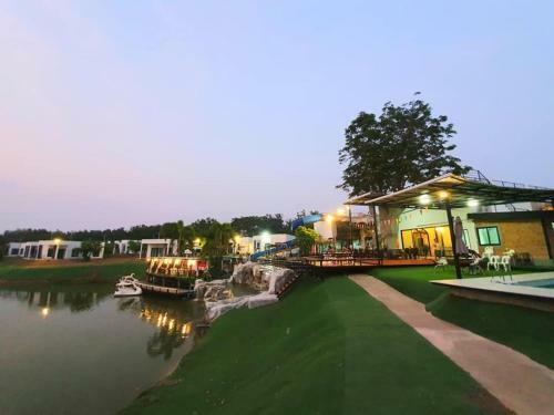 Hotel I View Park Resort