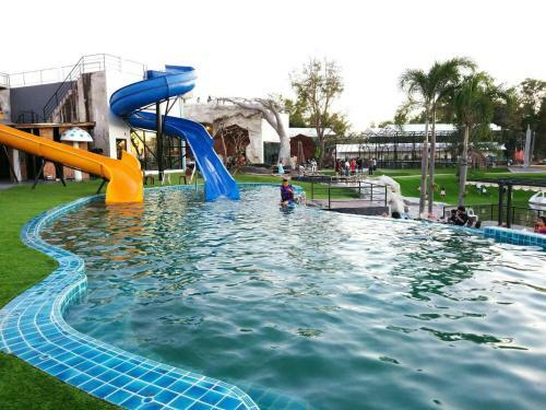Hotel I View Park Resort