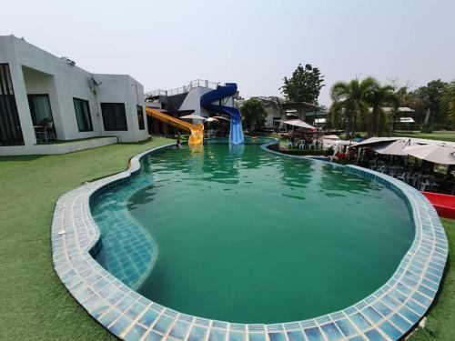 Hotel I View Park Resort