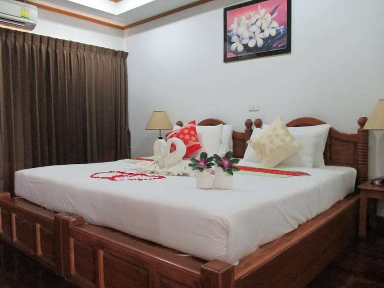 Hotel Lipa Bay Resort
