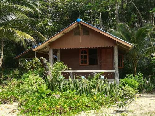 Hostal Lae Tawan Bungalow