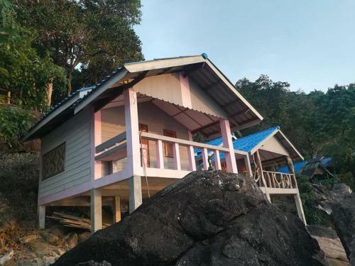 Hostal Lae Tawan Bungalow