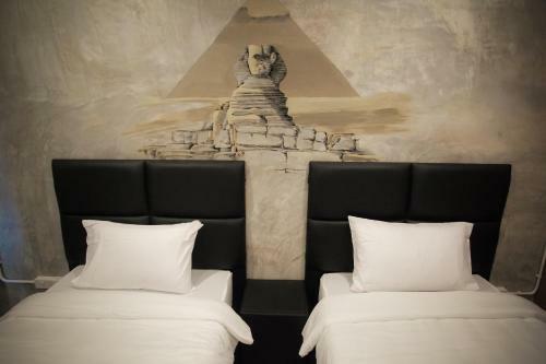 B-cozy Hotel