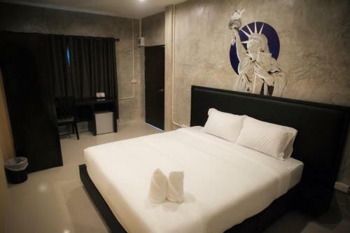B-cozy Hotel
