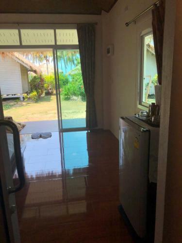 Hotel Prompakdee Kohmak Resort