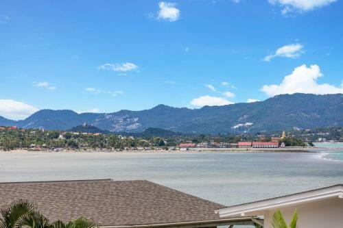 Six Hills Sea View Villa