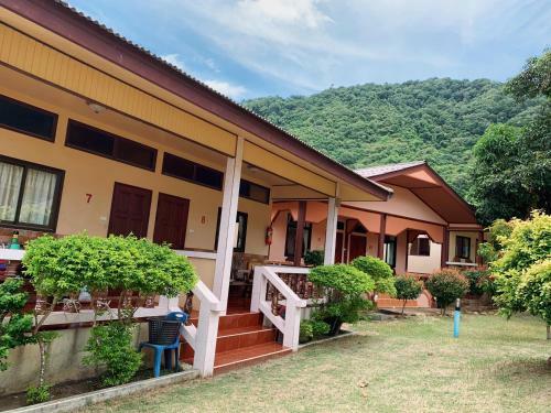 Hotel Rainbow Bungalows