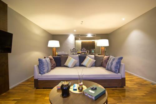 Hotel Away Phuket Le Coral