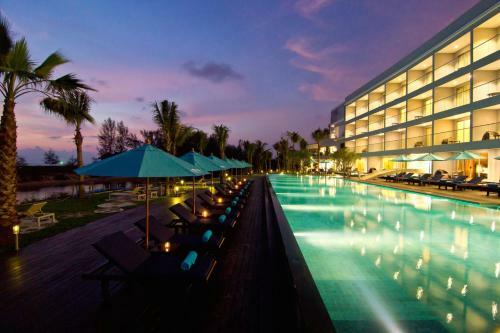 Hotel Away Phuket Le Coral