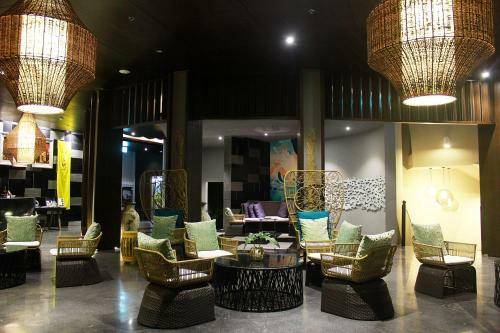 Hotel Away Phuket Le Coral