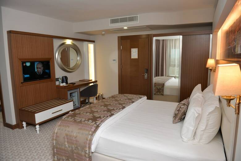 Hotel Tuna Otel Rezi?dans
