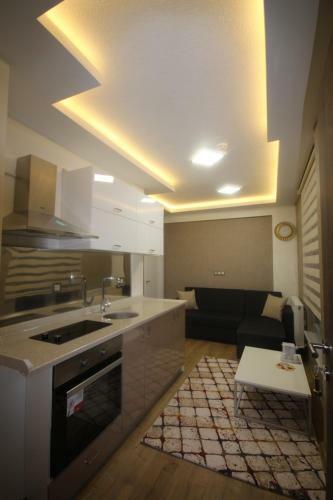 Apartamento Zara Palas Otel