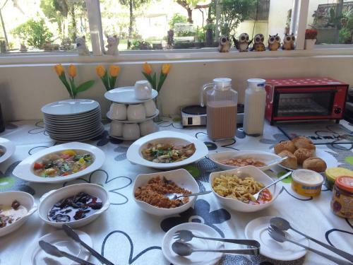 Hostal Niuniu & Meng Ka Homestay
