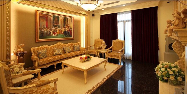 Hostal Baroque House