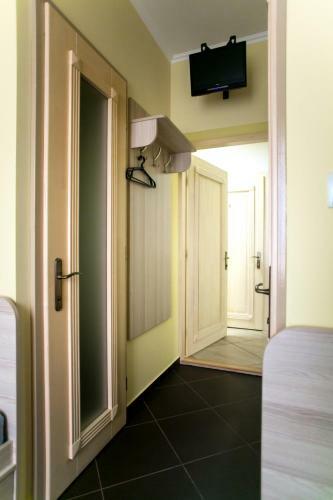 Tulpan Hotel