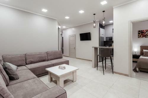 Prestige Plaza Apartments