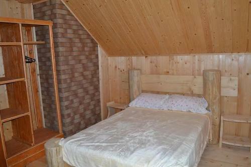 Hostal Sadyba Sunny House