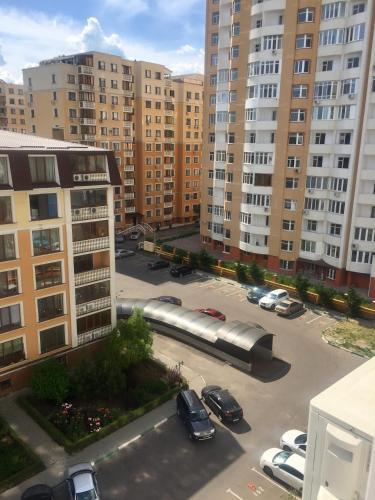 Apartments On Zooparkova Street