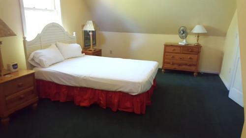 Hotel Drummond Island Resort & Conference Center