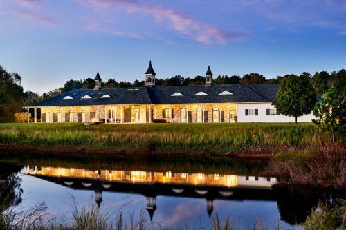 Villa Foxhall Resort