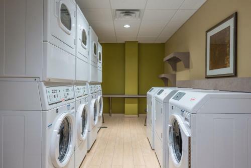 Hotel Staybridge Suites Eau Claire - Altoona