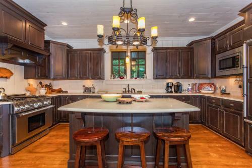 183 Starry Night Lane Home