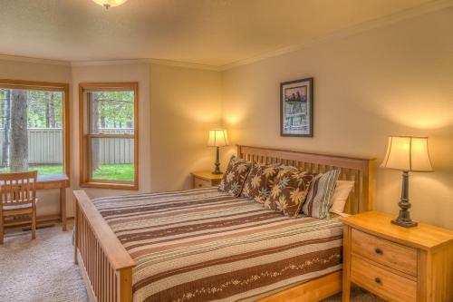 9 Hoodoo-ac-hot Tub-5br/3ba