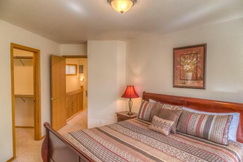 9 Hoodoo-ac-hot Tub-5br/3ba