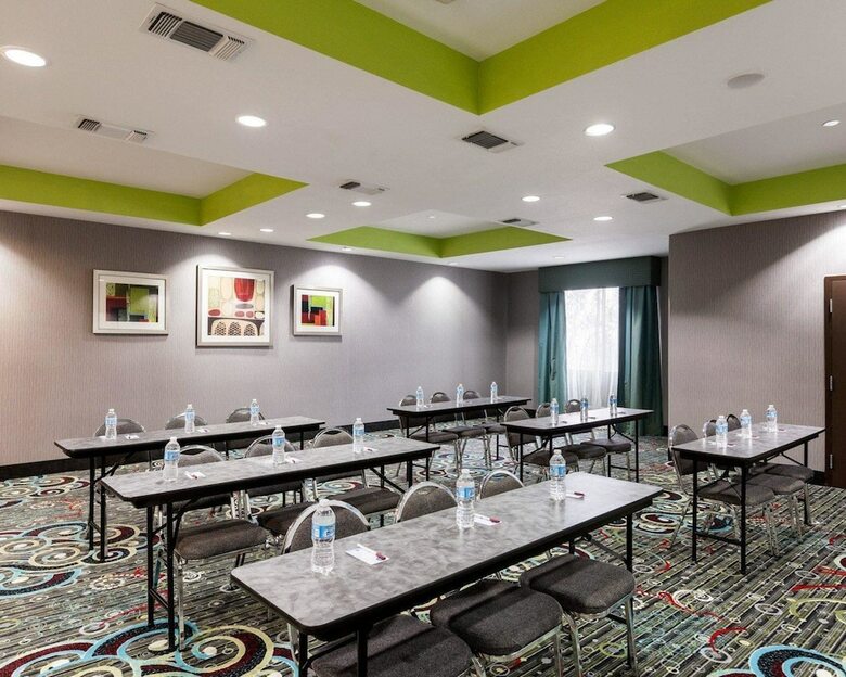 Hotel Comfort Suites Greenville