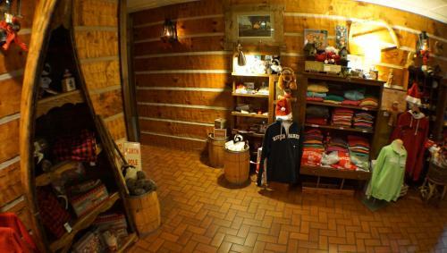 Hotel Riverbank Lodge