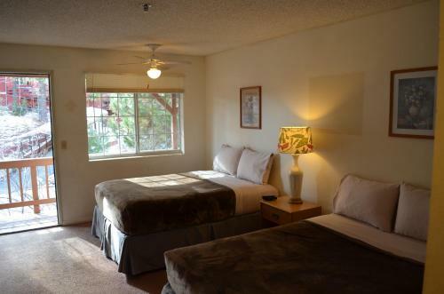 Deep Creek Motel