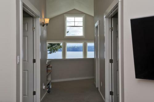 254 - Langley By The Sea - Panoramic Vista