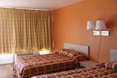 Motel Lonestar Inn And Suite