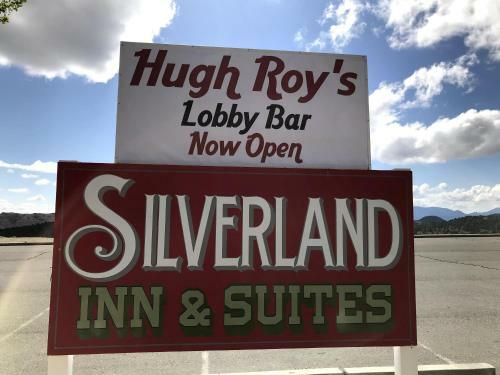 Hotel Silverland Inn & Suites