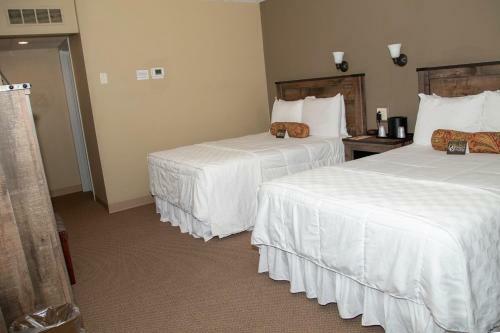 Hotel The Stables Inn & Suites