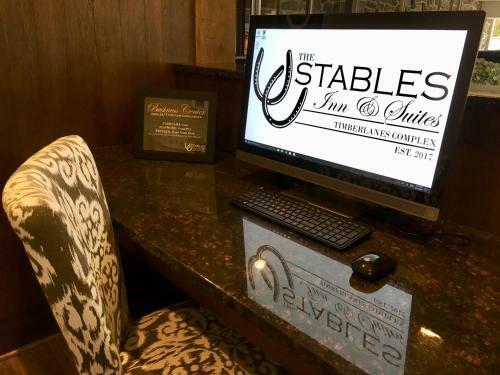 Hotel The Stables Inn & Suites