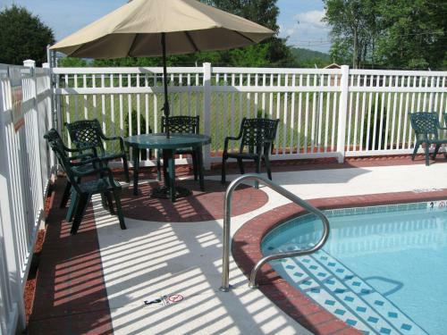 Hotel Mountain Inn & Suites-dunlap