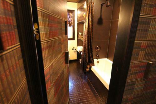 Hotel The Roxbury