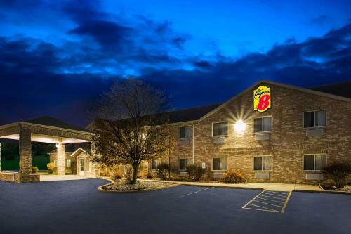 Hotel Super 8 By Wyndham Remington