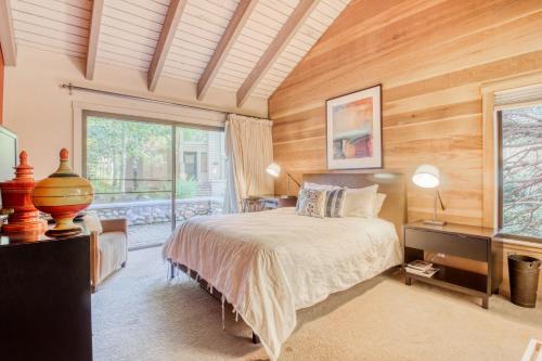 Snow Creek Retreat