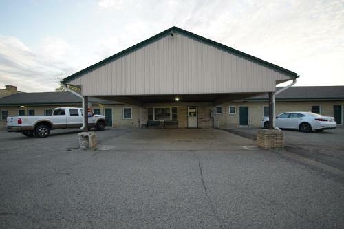 River Heights Motel