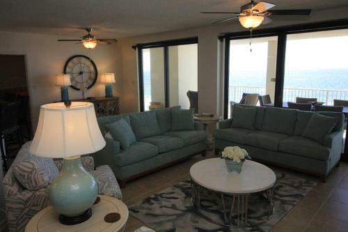 Apartamento Windward Pointe 605
