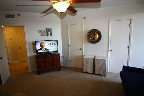 Apartamento Windward Pointe 605