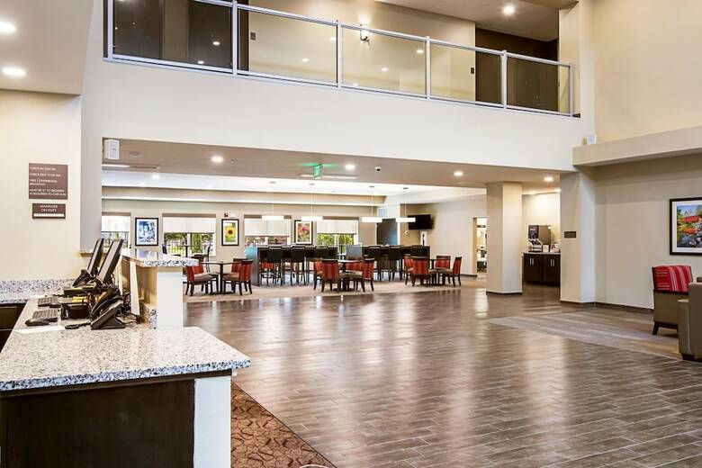 Hotel Comfort Suites