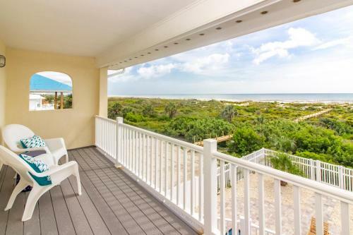 Windswept Sands, 4 Bedroom, Sleeps 11, Ocean Front, Pool