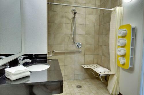 Hotel Motel 6 Poplar Bluff