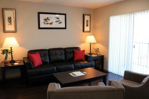 Autumn Leaf Furnished Apartments