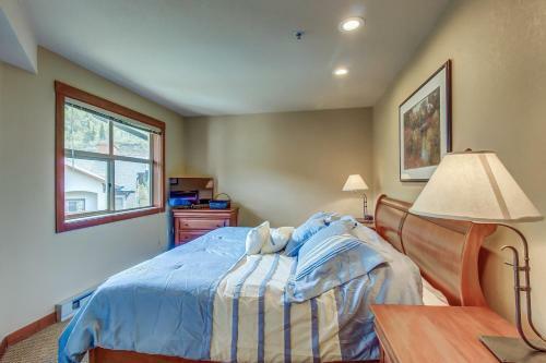 Powderhorn Lodge 419: Spearmint Suite